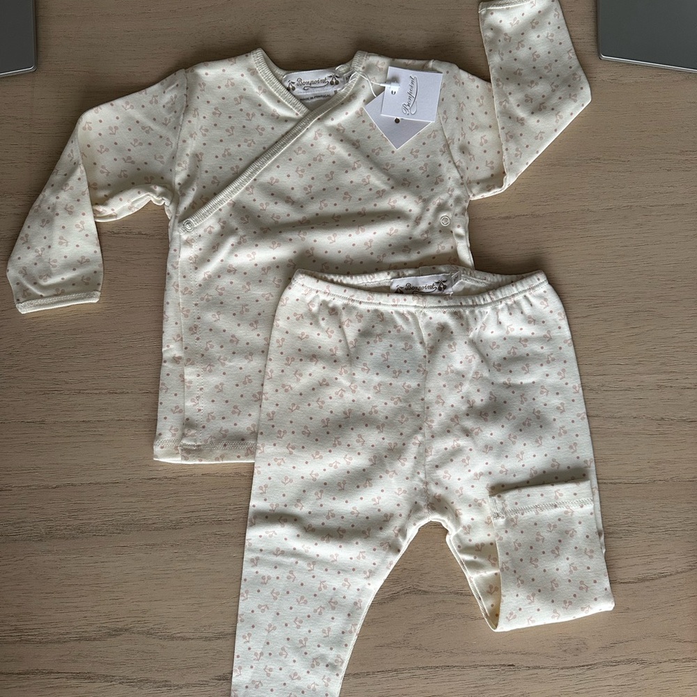Bonpoint Timao cherry print set | Ecru

6M